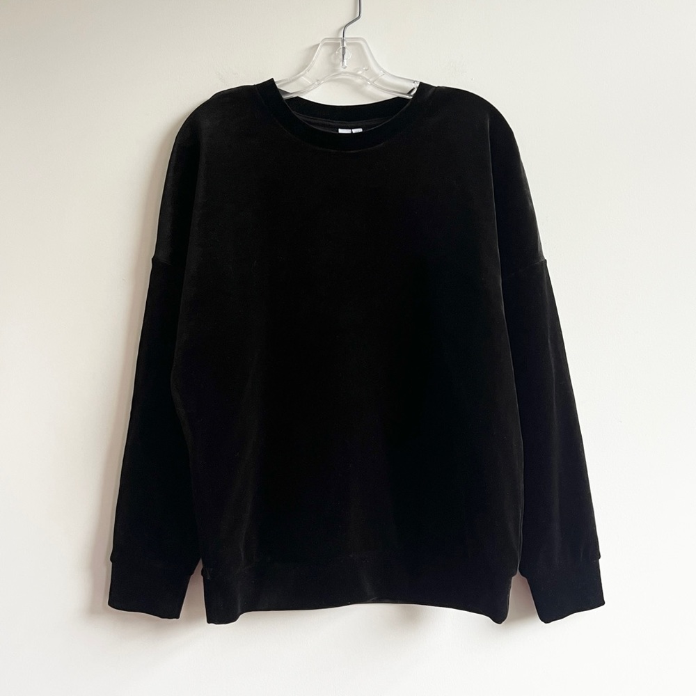 & Other Stories black velvet long sleeve crew neck sweatshirt